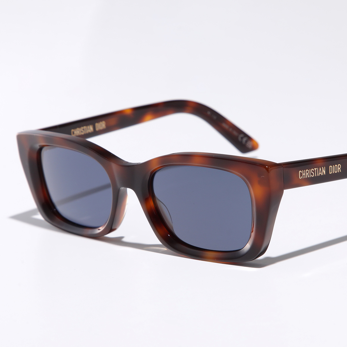 Dior サングラス とDior シルクトラベルポーチ Dior サングラス とDior シルクトラベルポーチ