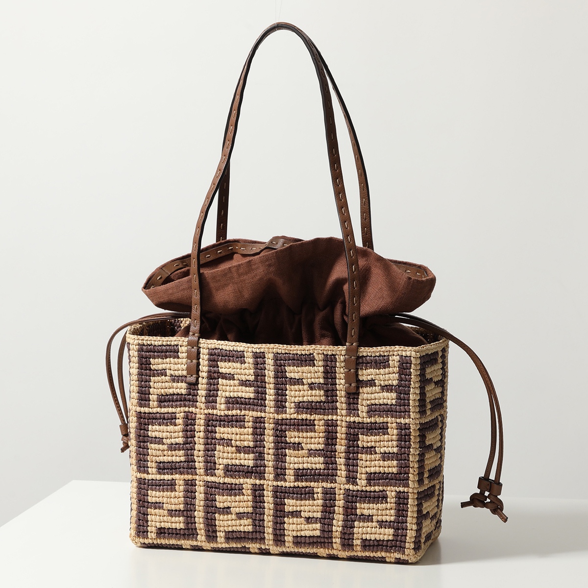 ウィメンズ デザイナー 巾着型バッグ | FENDI JP