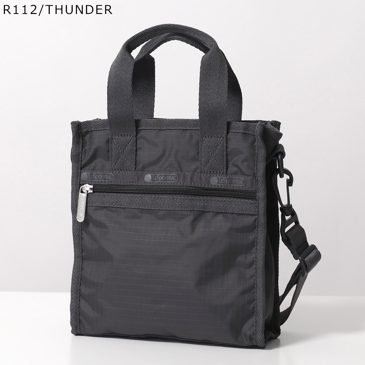 【極美品】レスポートサック ハンドバッグ ナイロンブランドロゴ ブラック 極美品✨レスポートサック ショルダーバッグ 黒 キルティング 花