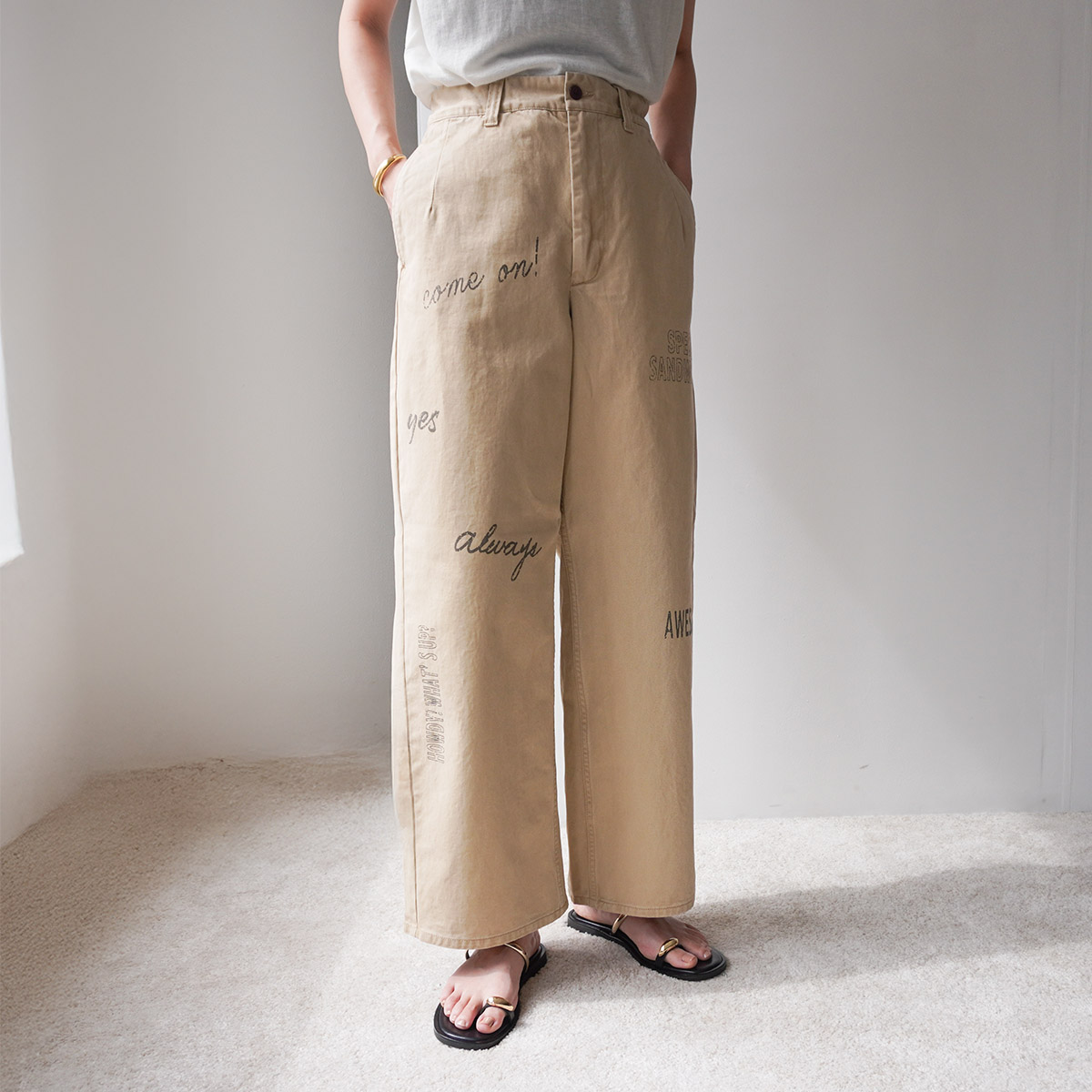 LeMelange　コットンツイルグラフィックパンツ　チノパン　ベージュ LeMelange コットンツイルグラフィックパンツ チノパン ベージュ