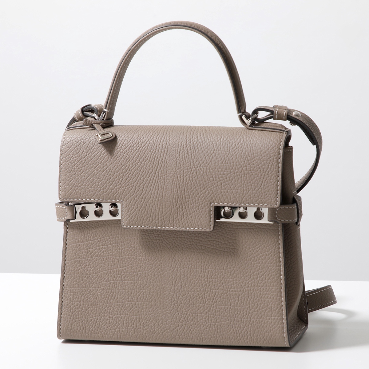 DELVAUX デルヴォー Tempete To Go ショルダーバッグ レザー 楽天市場】DELVAUX デルヴォー ショルダーバッグ Tempete PM