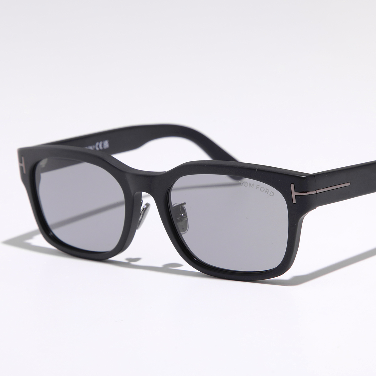 トムブラウン　サングラス　グレー　スクエア Titanium Square Sunglasses | Thom Browne