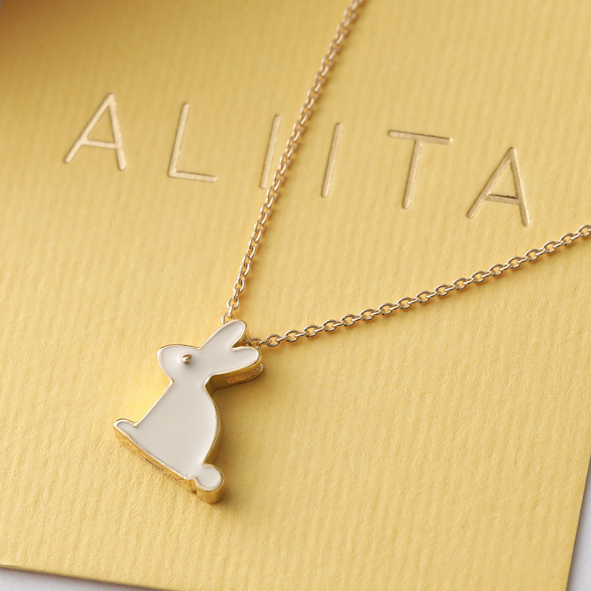 ウサギ ネックレス（ALIITA）（色：ホワイト系）のおすすめ人気
