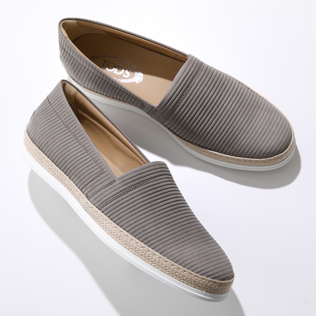 TOD'S（トッズ） TODS スリッポン GOMMINI ゴンミーニ XXM0TV0W80ZJL1