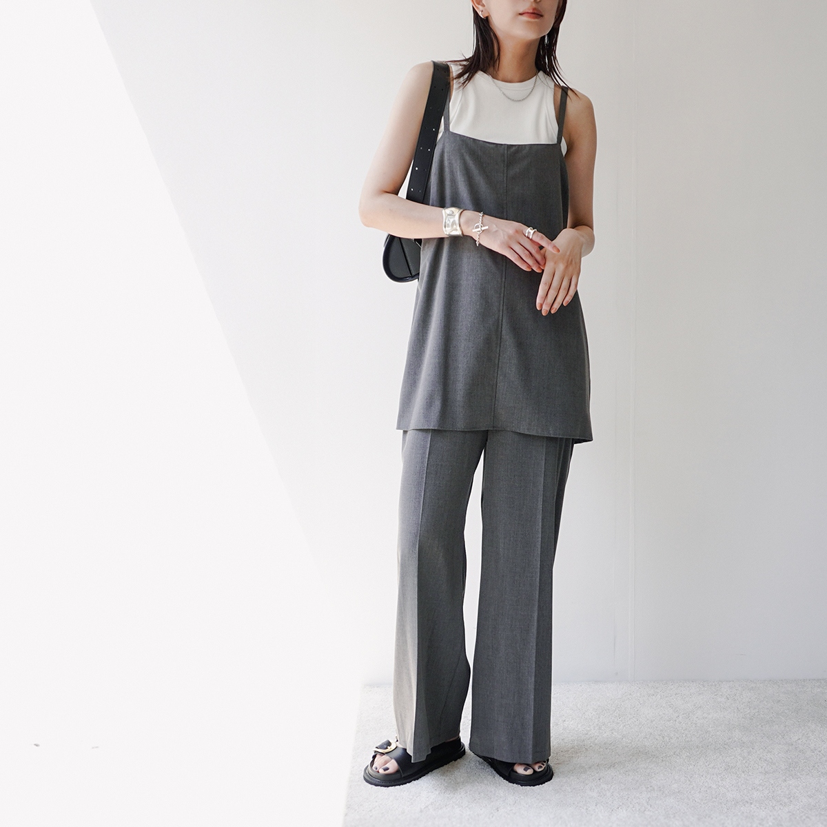 CHIGNON/シニヨン】ノースリーブカーヴィサロペット(3246-484KK