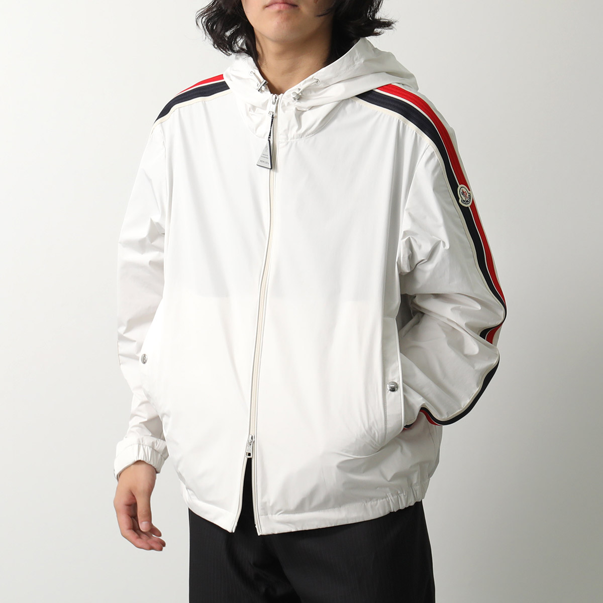 【国内発送・関税込】MONCLER ウィンドブレーカージャケット 今日特価】Moncler SunGuard ウインドブレーカー-3 - メルカリ