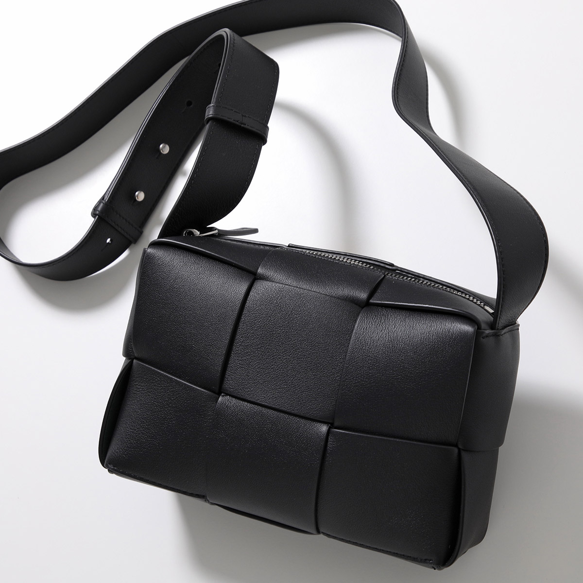 BOTTEGA VENETA メンズバッグ｜ファッション おすすめ人気商品