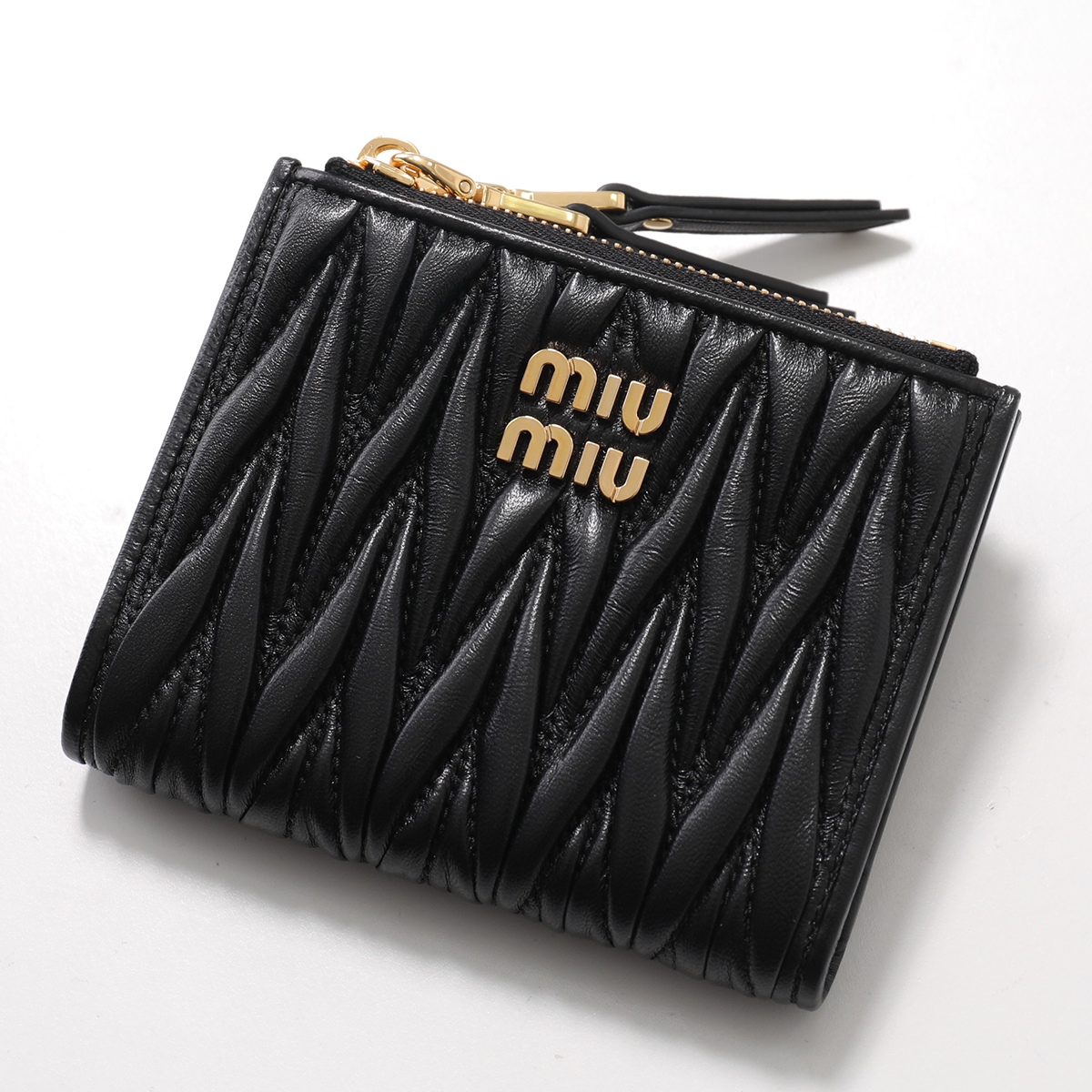 miu miu 折りたたみ財布 miu MIUMIU ミュウミュウ 二つ折り財布 MATELASSE マテラッセ