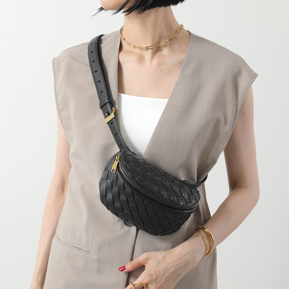 早い者勝ち BOTTEGA VENETA ボッテガヴェネタ ボディバッグ 756312 V3BD2 バッグ