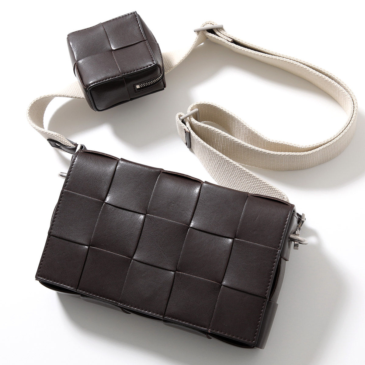 すぐ届く■BOTTEGA VENETA■メンズ ショルダーバッグ Amazon | [ボッテガヴェネタ] BOTTEGA VENETA ショルダーバッグ