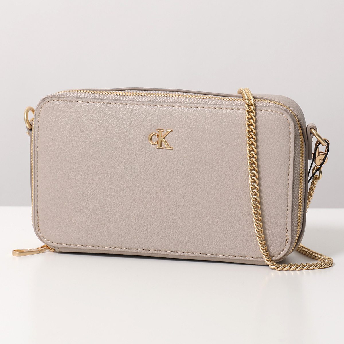 Calvin Klein（カルバン・クライン） ショルダーバッグ MINIMAL MONO