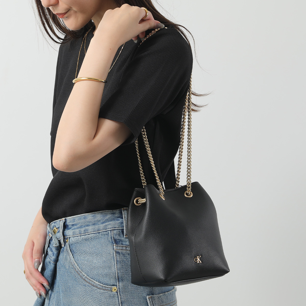 Calvin Klein カルバンクライン ショルダーバッグ MNML MNGRM CHN BCKT LV04F3214G レディース クロスボディ 鞄 カラー2色 | Calvin Klein | 02