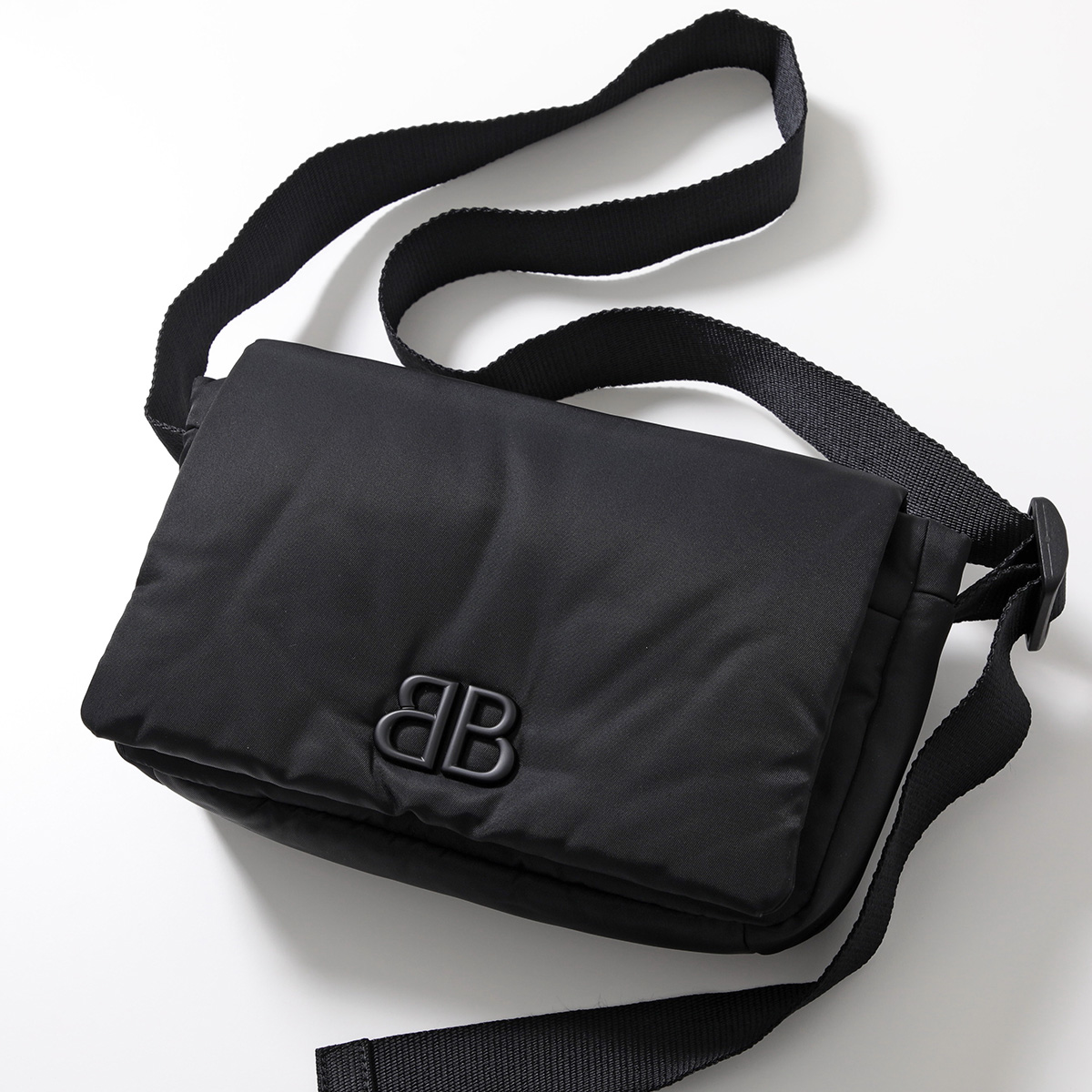 BALENCIAGA ♪ Modu Flap ミディアム ショルダーバッグ Balenciaga 'Modu Flap' Crossbody Bag With Logo Plaque On The