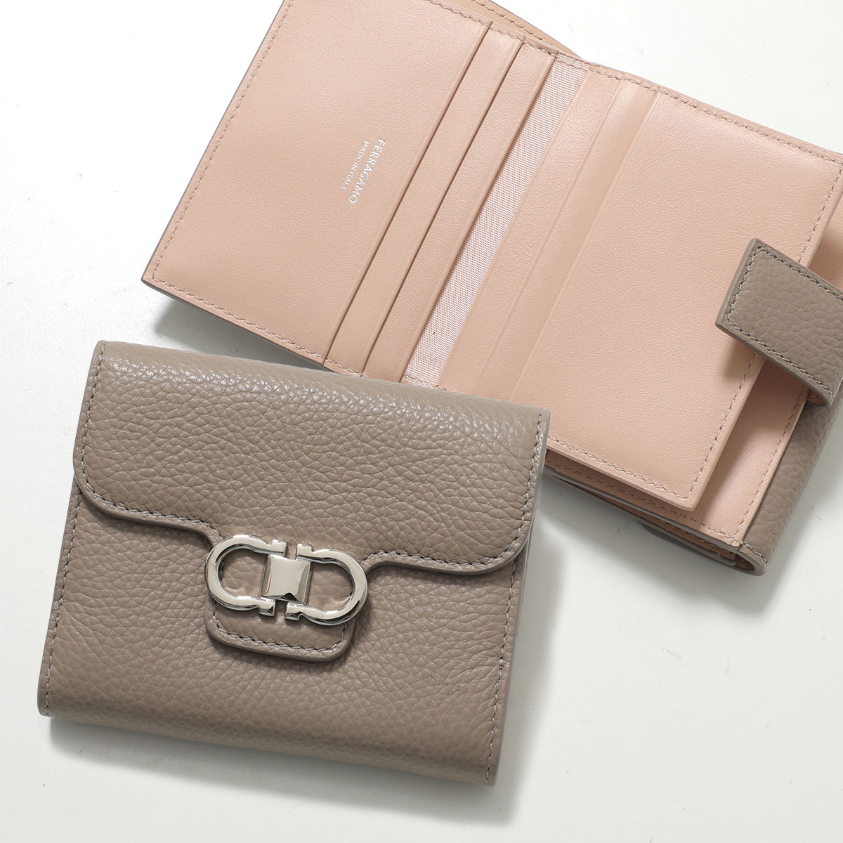FERRAGAMO（フェラガモ） 二つ折り財布 22 0961 785777 レディース