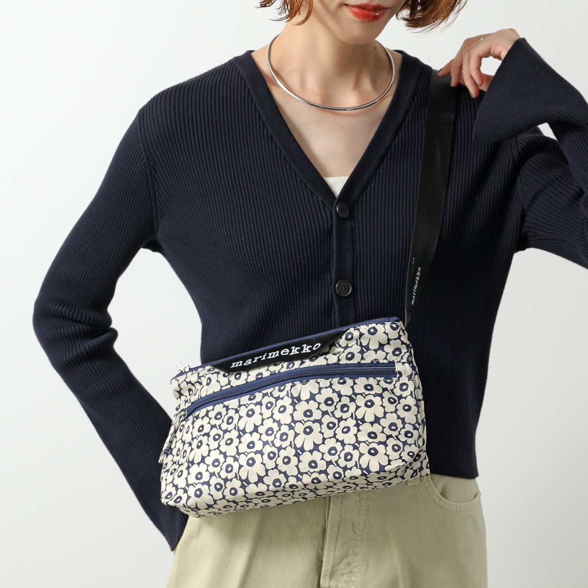 【新品未使用】マリメッコ Neat Crossbody Unikko S バック Neat Crossbody Unikko S ショルダーバッグ | Maija Isola