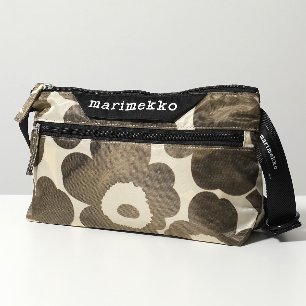 マリメッコ marimekko バッグ Neat Crossbody Unikko S 094572 marimekko マリメッコ ショルダーバッグ Neat Crossbody Unikko
