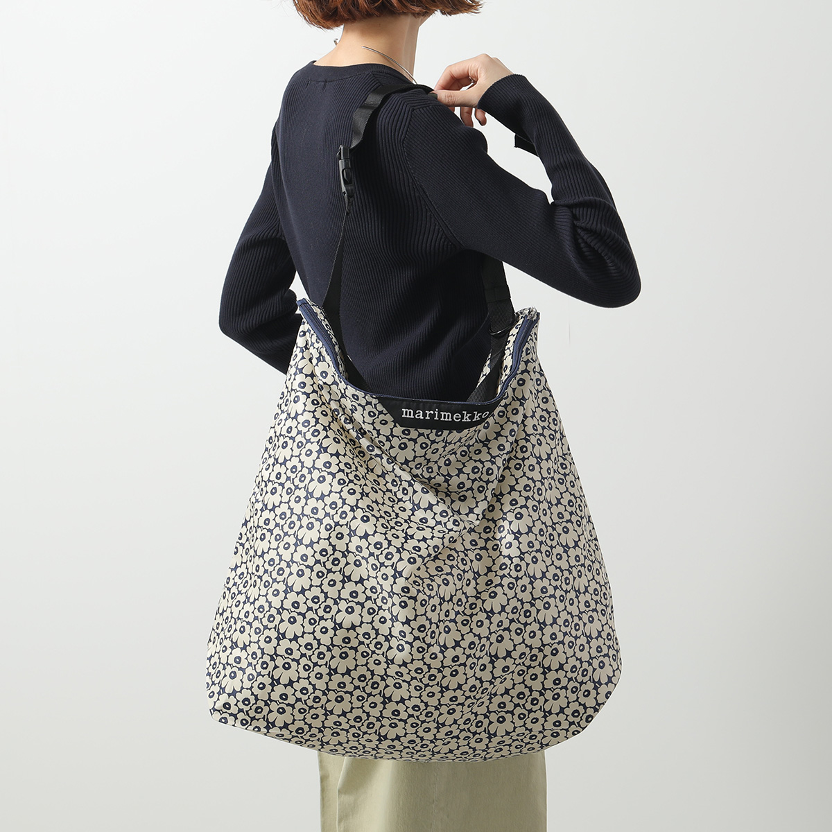 マリメッコ Neat Crossbody Unikko ショルダーバッグ marimekko マリメッコ ショルダーバッグ Neat Crossbody Unikko