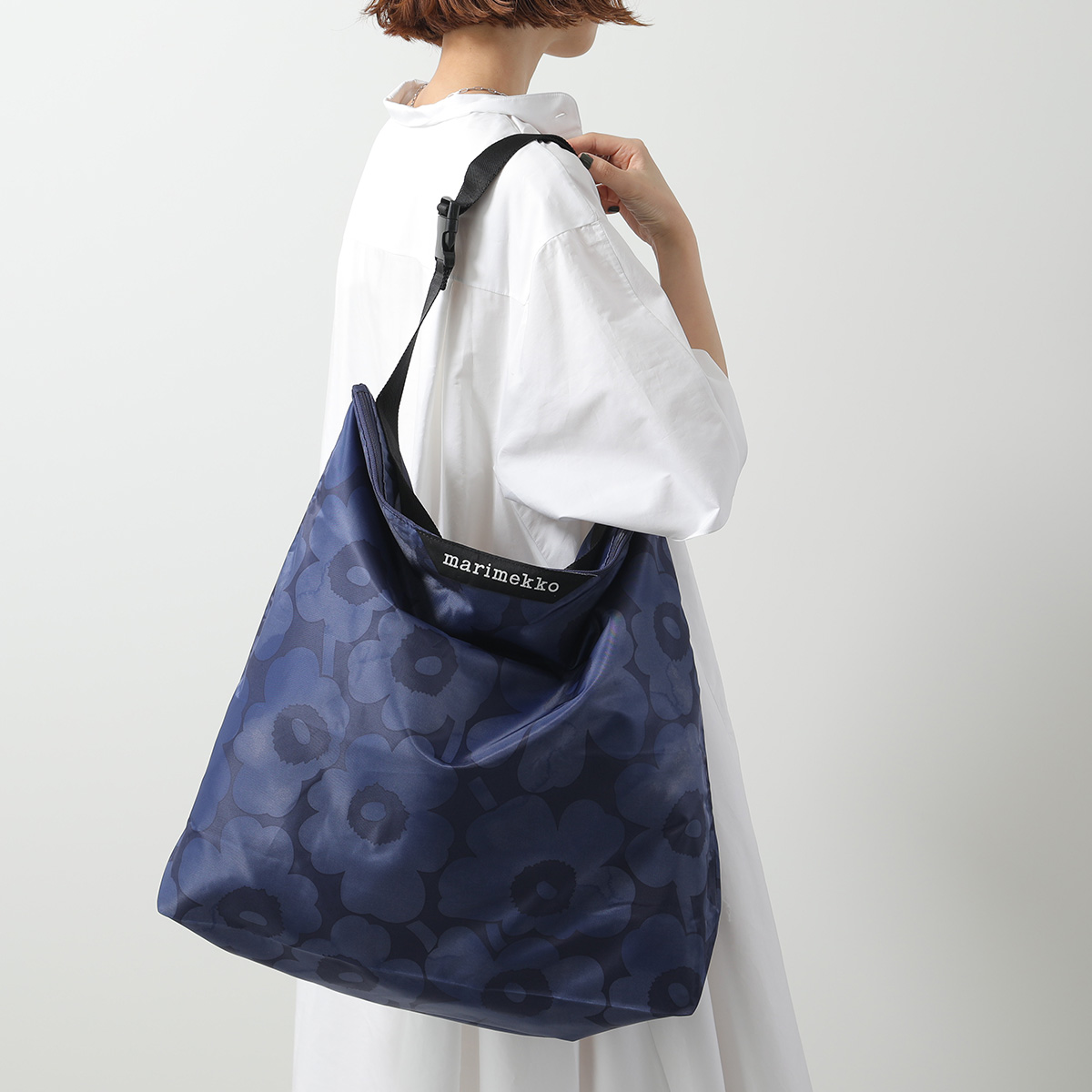 marimekko マリメッコ ショルダーバッグ Neat Crossbody Unikko