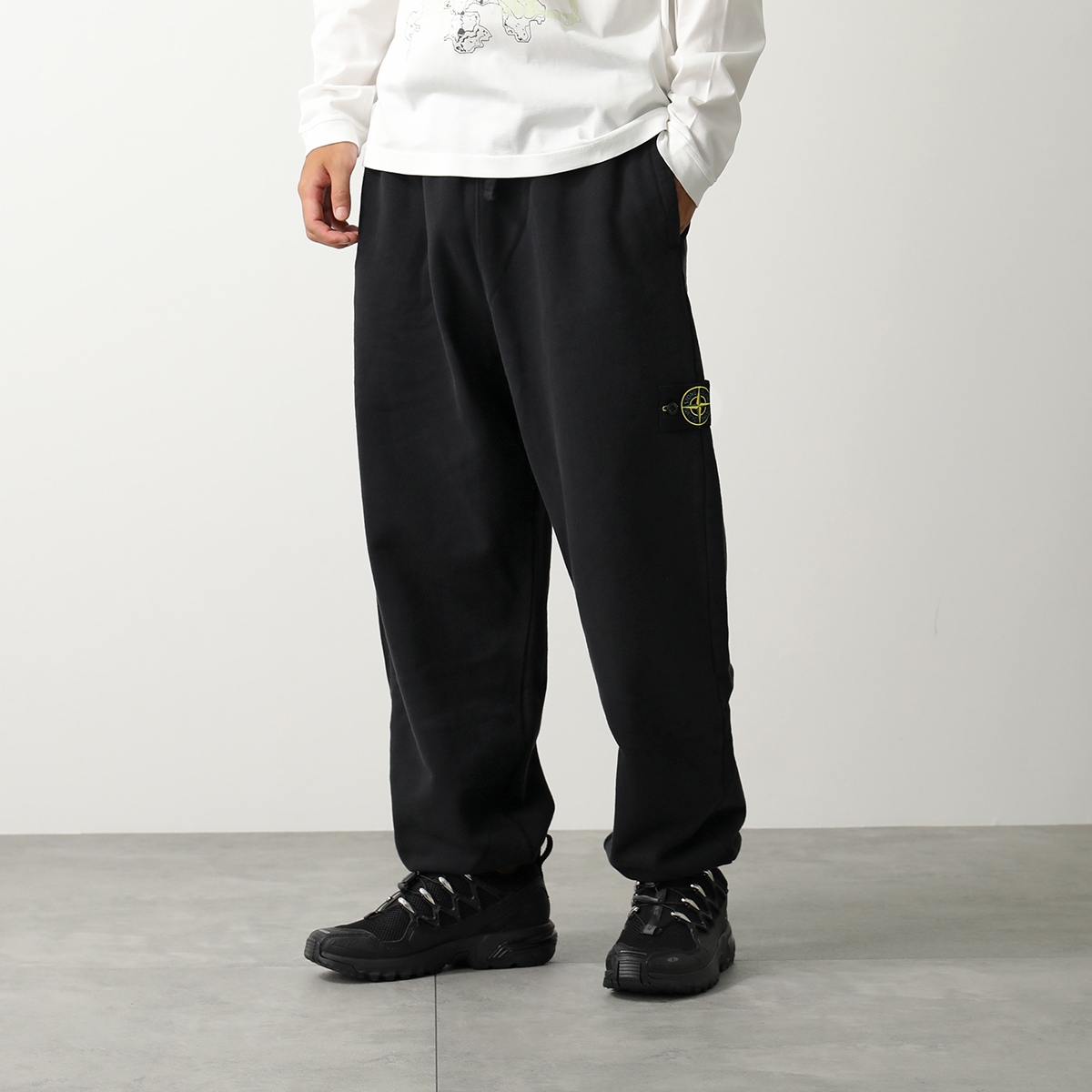 STONE  K2S156100028S0A20V0012 関税送料込 STONE ISLAND ストーンアイランド スウェットパンツ