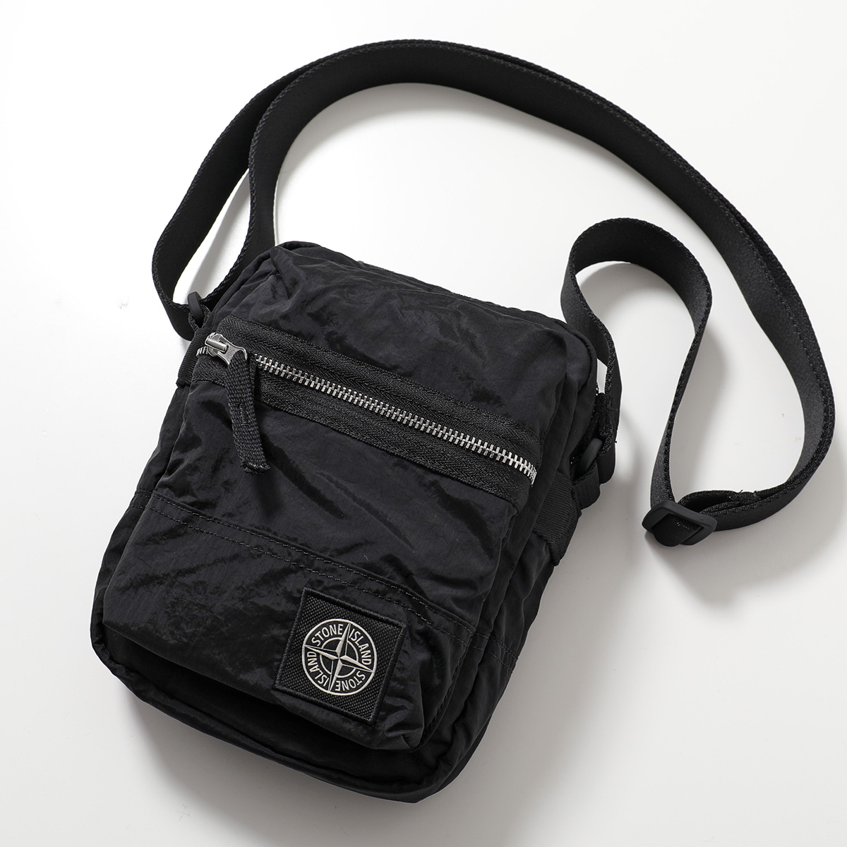 STONE  ブラック　ショルダーバッグ STONE ISLAND ショルダーバッグのおすすめ人気商品一覧 通販