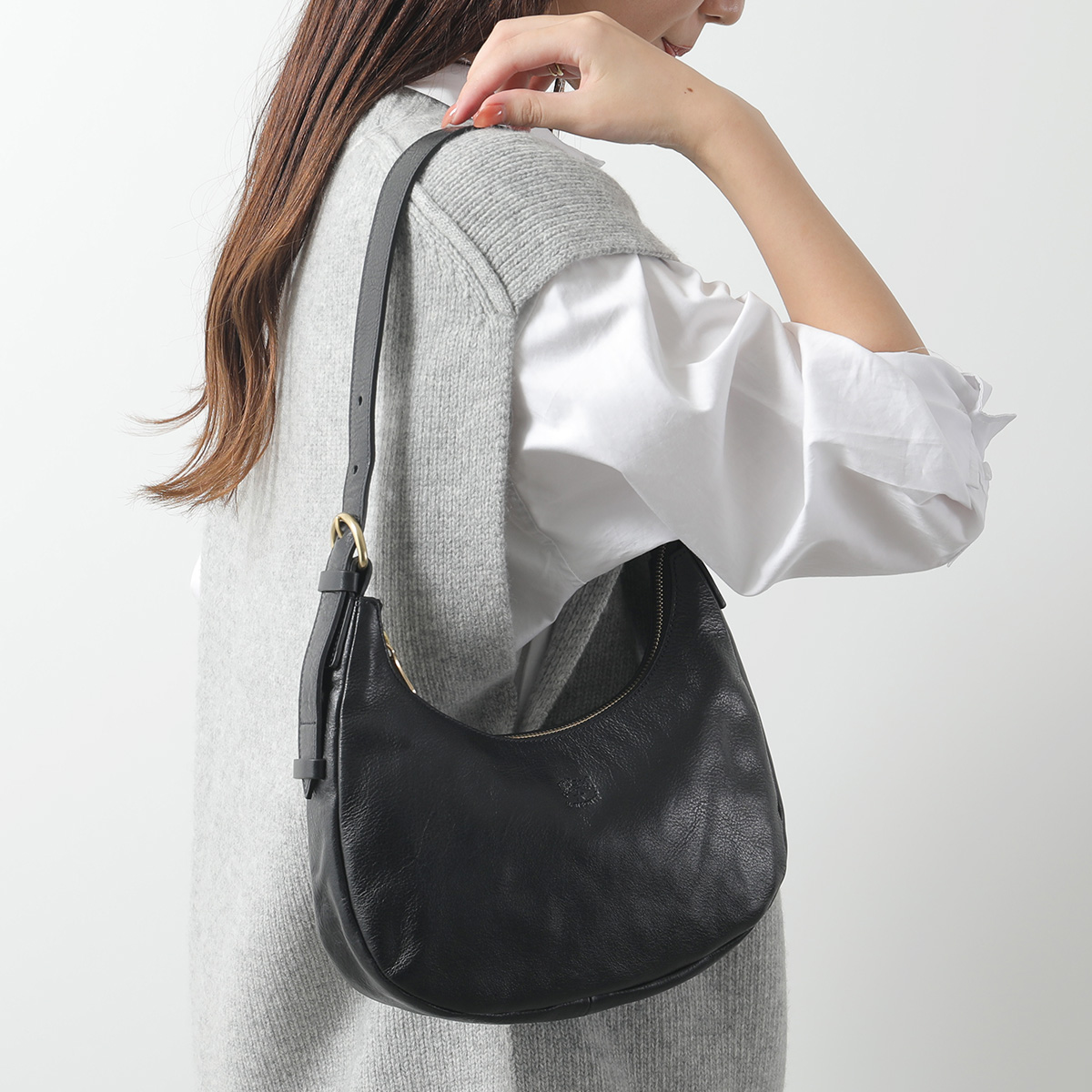 IL BISONTE 型押しロゴ　レザーハンドバッグ 美品】イルビゾンテ ミニトートバッグ レザー シボ革 ロゴ型押し