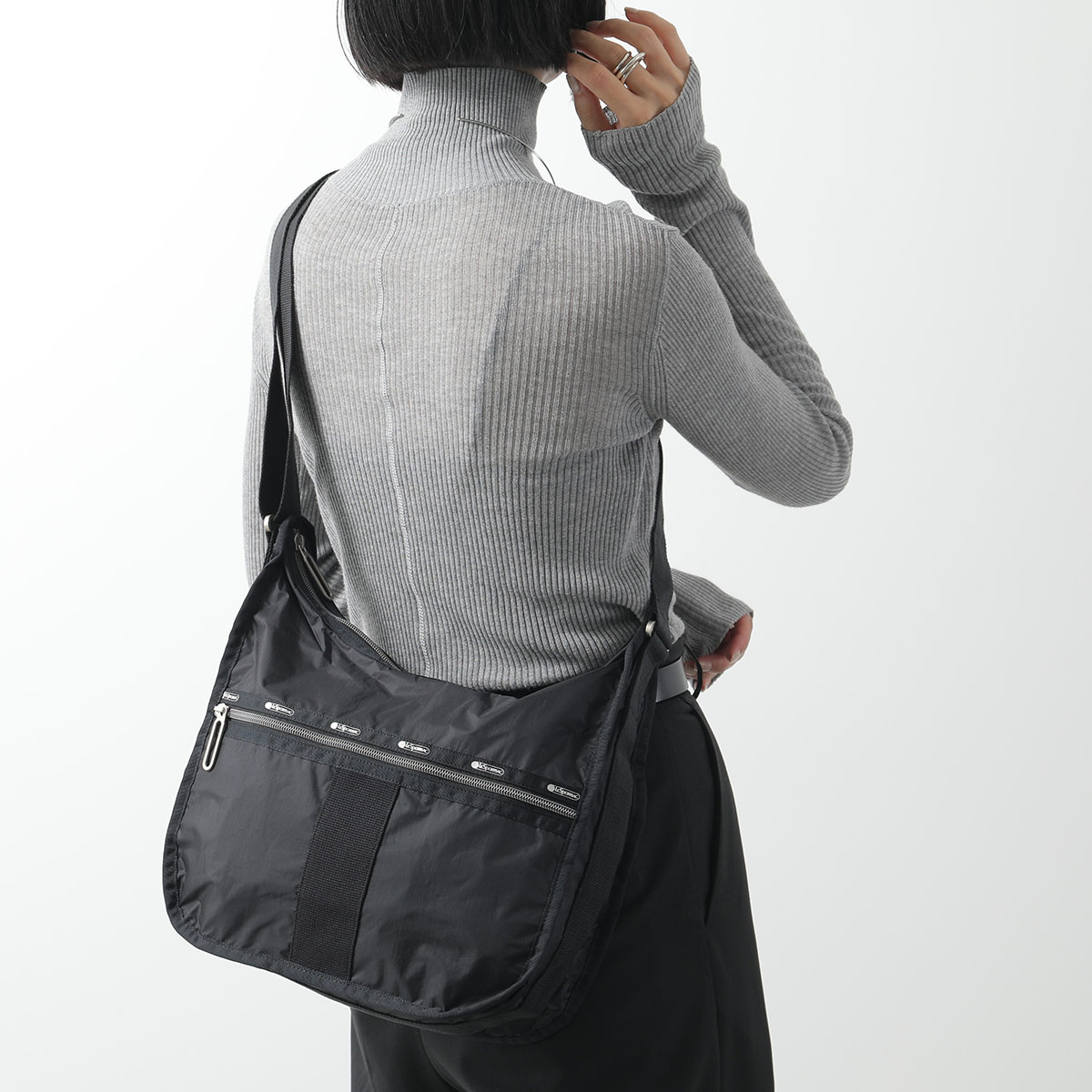 LeSportsac レスポートサック ショルダーバッグ Essential