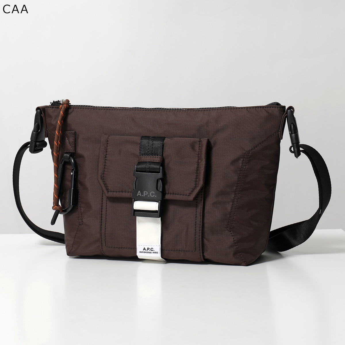 APC A.P.C. アーペーセー ショルダーバッグ Trek トレック PAAFH H61734 PAAGR H61734 メンズ ナイロン クロスボディ 鞄 カラー3色の画像