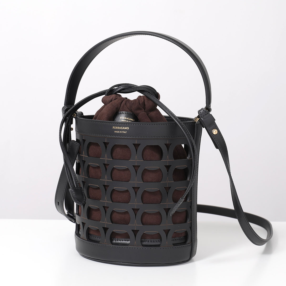 FERRAGAMO（フェラガモ） ショルダーバッグ 22 0970 レディース