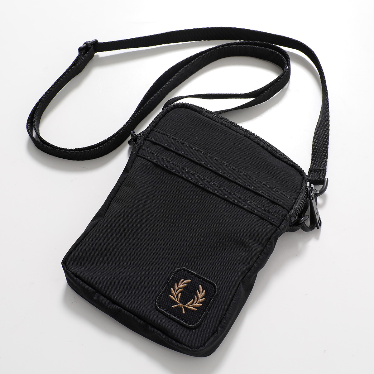 FRED PERRY メンズバッグ｜ファッション おすすめ人気商品一覧