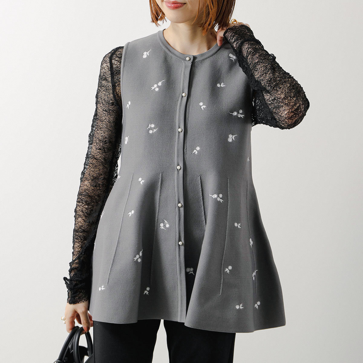 Mewl（ミュール） ベスト M253-95030 レディース ニット フラワー 刺繍