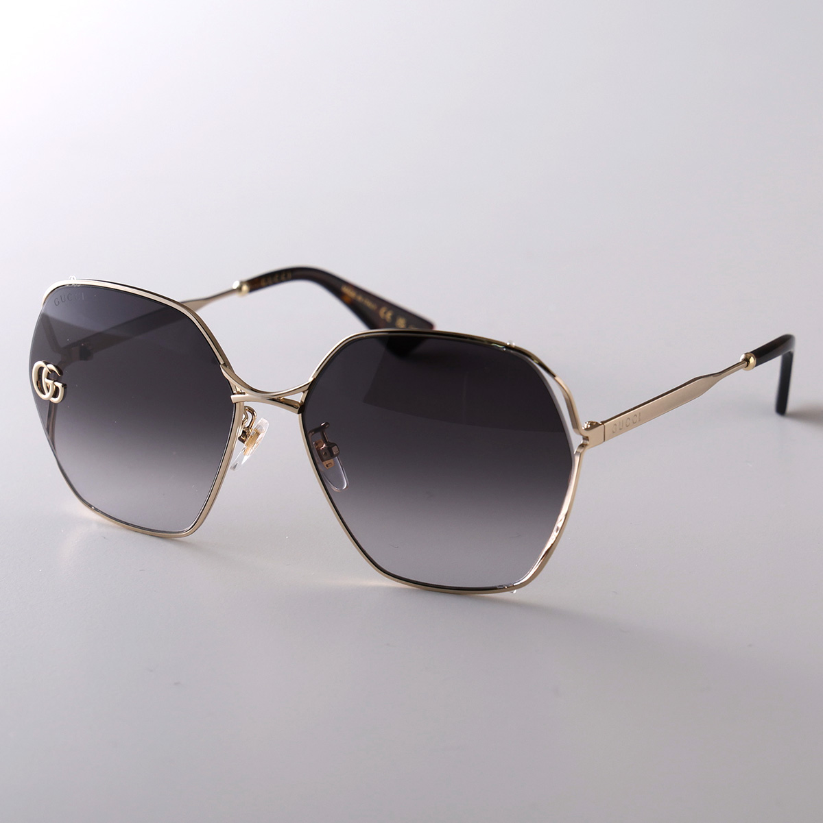 GUCCI（グッチ） サングラス GG0818SA レディース ポリゴン型 メタル