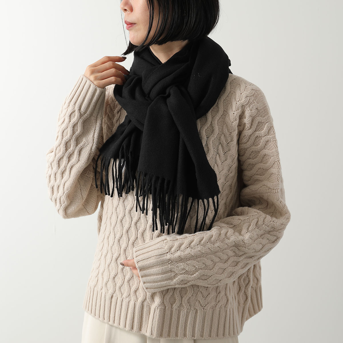 Max Mara マックスマーラ マフラー ポケット付 アルパカ、ウール、シルク 楽天市場】MAX MARA マックスマーラ マフラー UOMO レディース