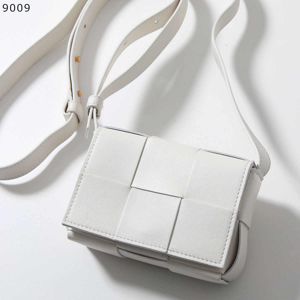 BOTTEGA VENETA（ボッテガ・ヴェネタ） 【カラー限定特価】BOTTEGA