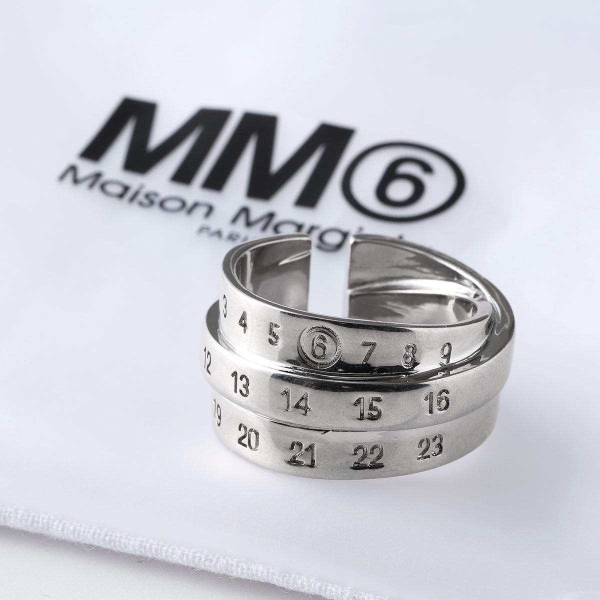 MM6 エムエムシックス メゾンマルジェラ カフリング SM6VG0098 P6627