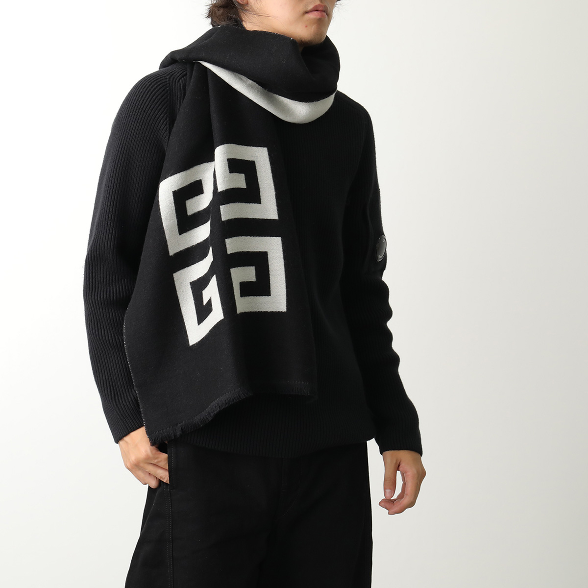 GIVENCHY（ジバンシィ） マフラー J6262 メンズ フリンジ ストール