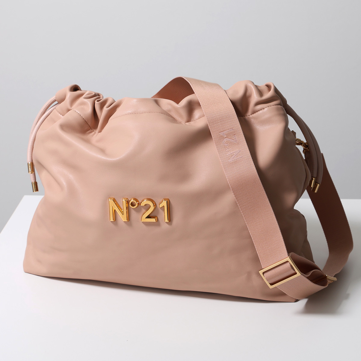 N°21（ヌメロヴェントゥーノ） 巾着バッグ Eva Eco Large エヴァ