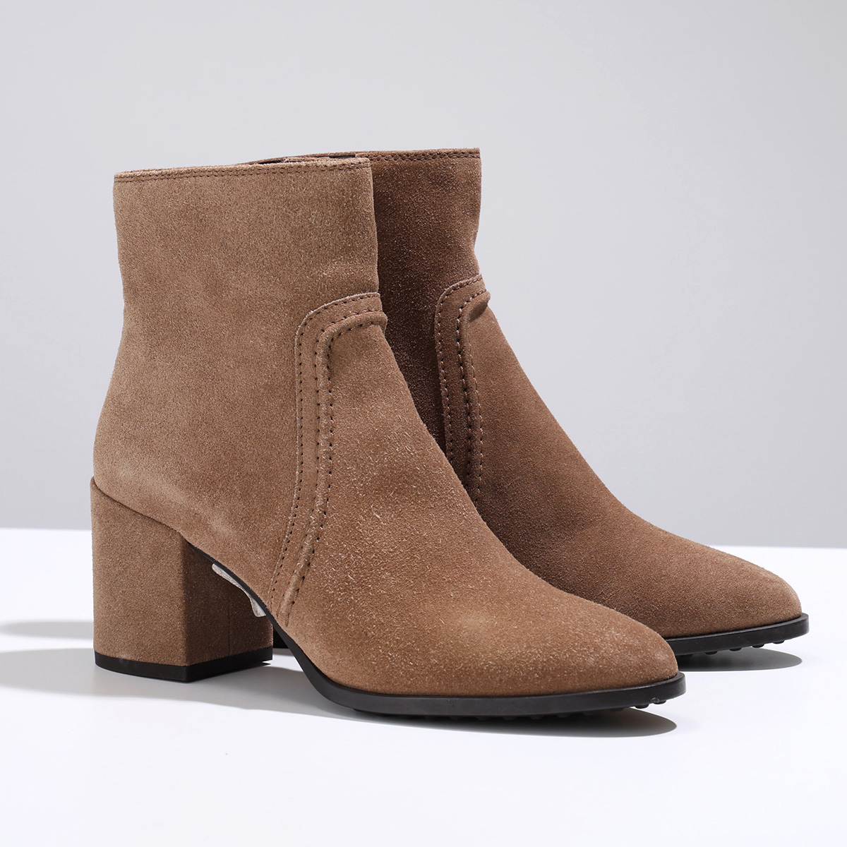 TOD'S（トッズ） TODS ショートブーツ XXW83B0B070BYE レディース