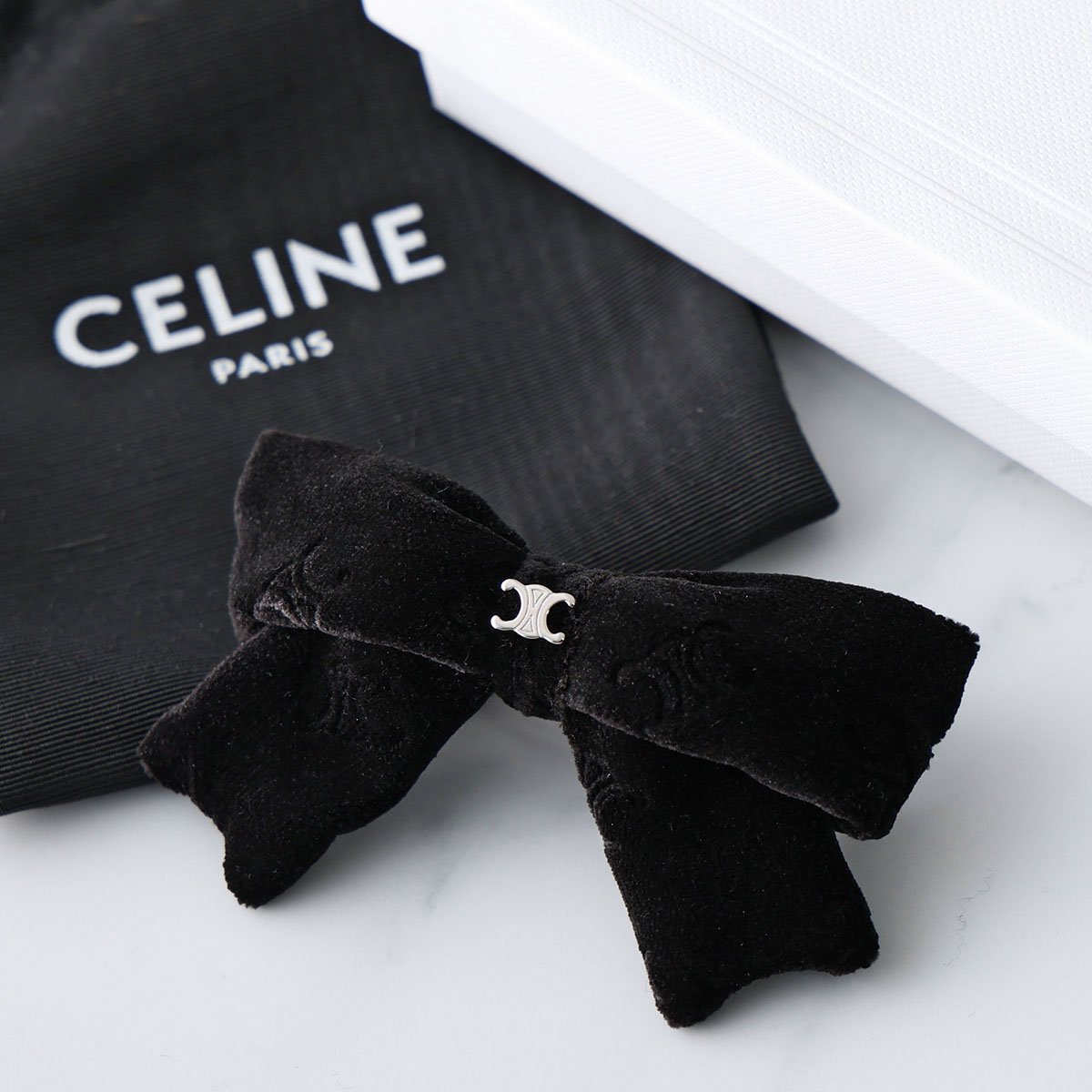 CELINE（セリーヌ） ヘアクリップ 461QB2BPO.38NS レディース ベロア