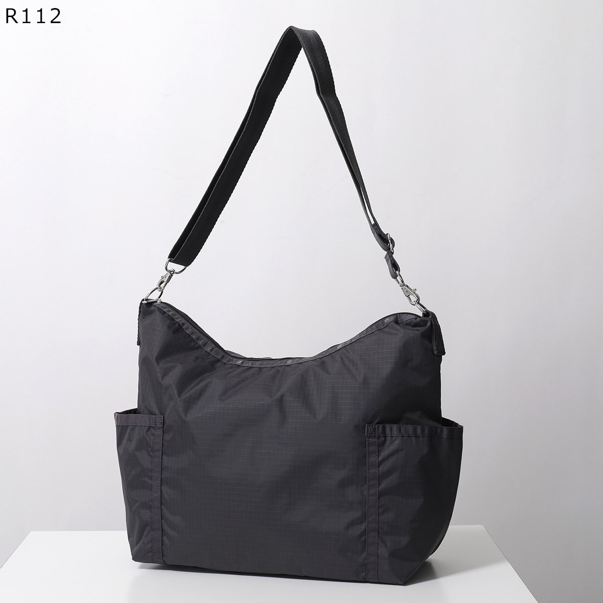 LeSportsac（レスポートサック） ショルダーバッグ ZIP BUCKET