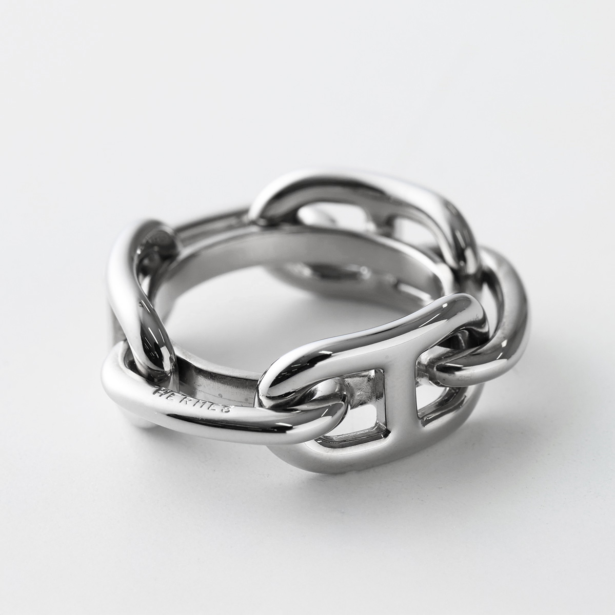 エルメス HERMES スカーフリング 90 レガートシェーヌダンクル HERMES（エルメス） スカーフリング 90 レガート Regate