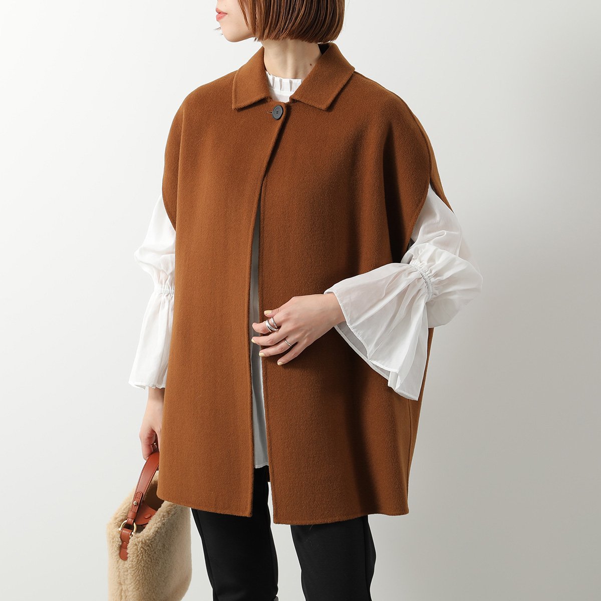 LIVIANA CONTI（リビアナコンティ） ケープ F5WW52 レディース