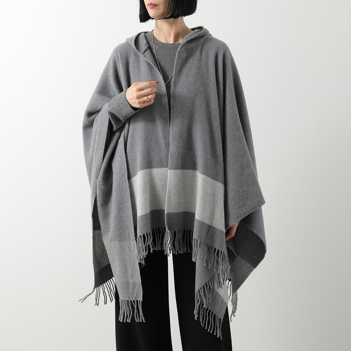 LIVIANA CONTI（リビアナコンティ） ケープ A5WF11 レディース