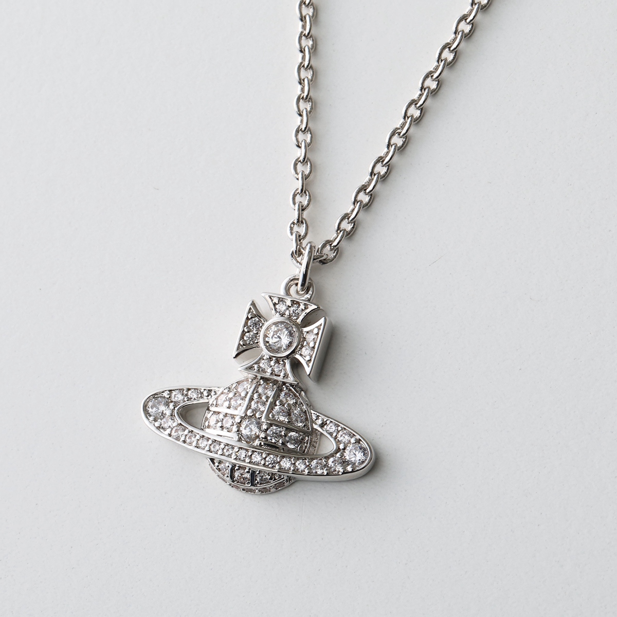 Vivienne Westwood（ヴィヴィアンウエストウッド） ネックレス CARMELA