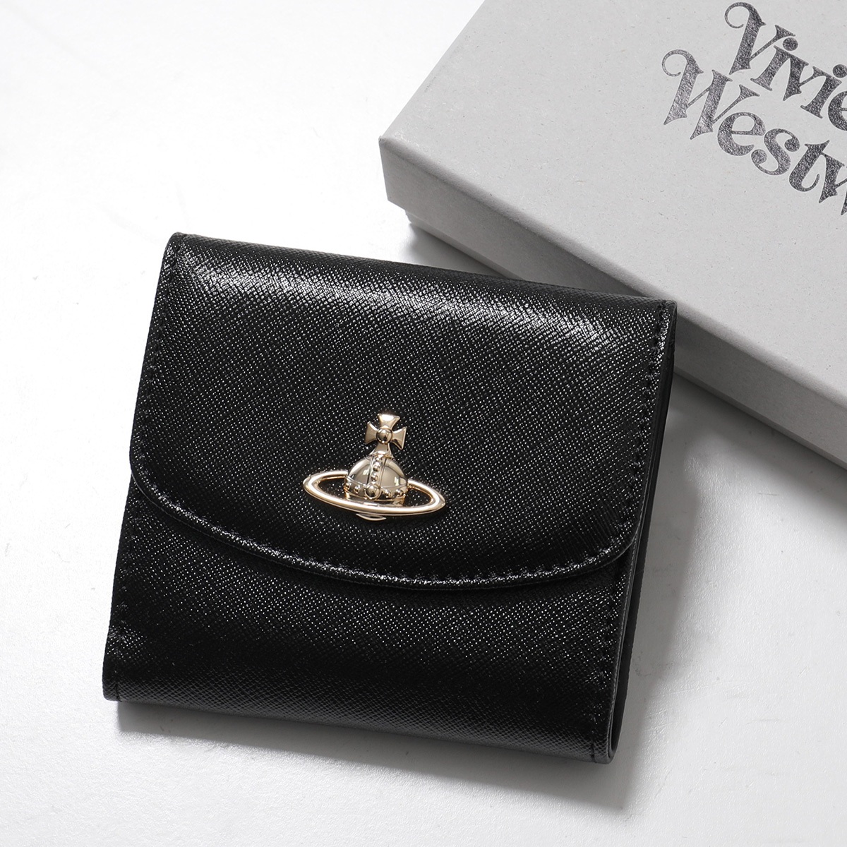 Vivienne Westwood（ヴィヴィアンウエストウッド） 二つ折り財布