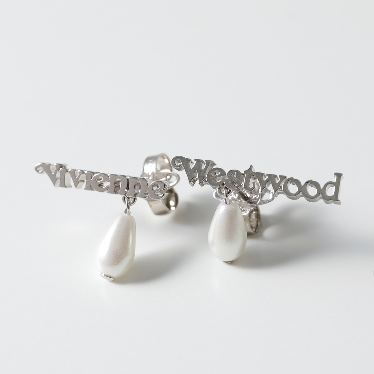 Vivienne Westwood（ヴィヴィアンウエストウッド） ピアス AMELIA