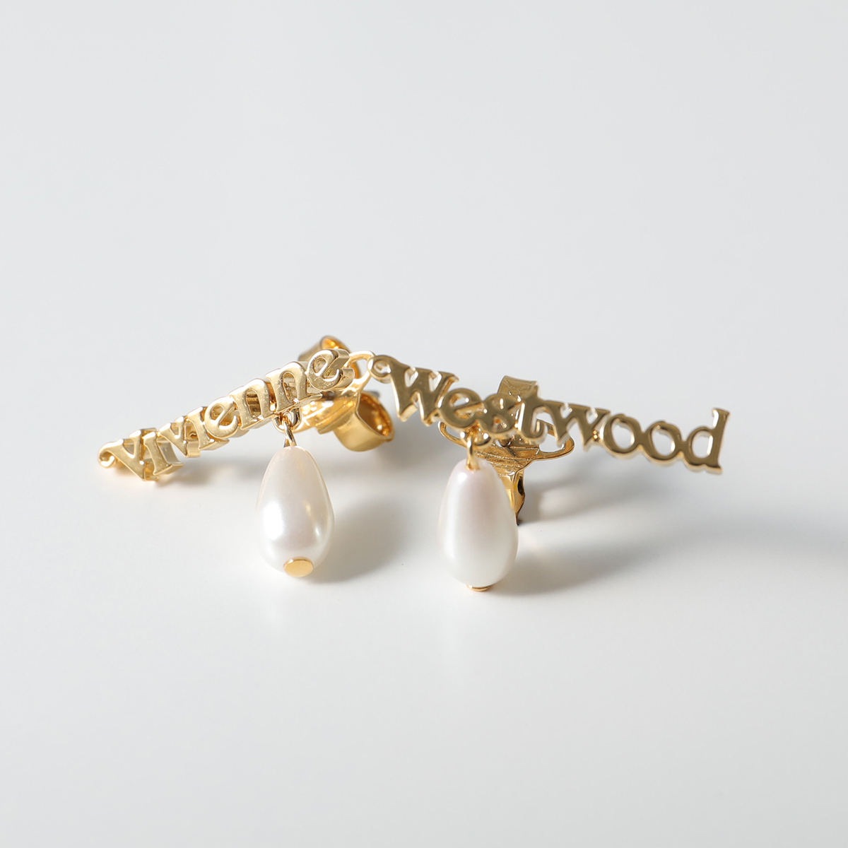 Vivienne Westwood（ヴィヴィアンウエストウッド） ピアス AMELIA 
