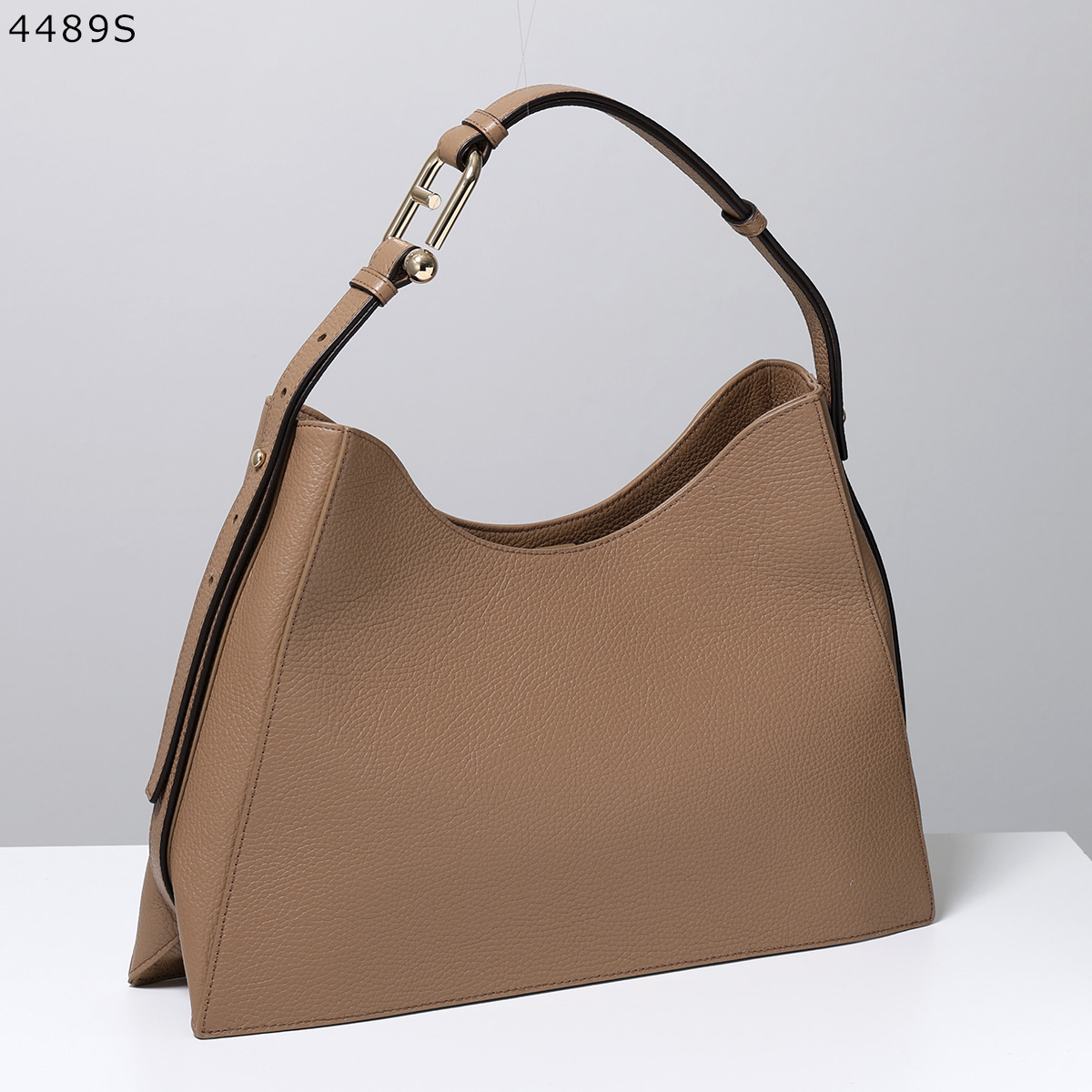 FURLA（フルラ） トートバッグ NUVOLA L HOBO ヌヴォラ WB01246 HSF000
