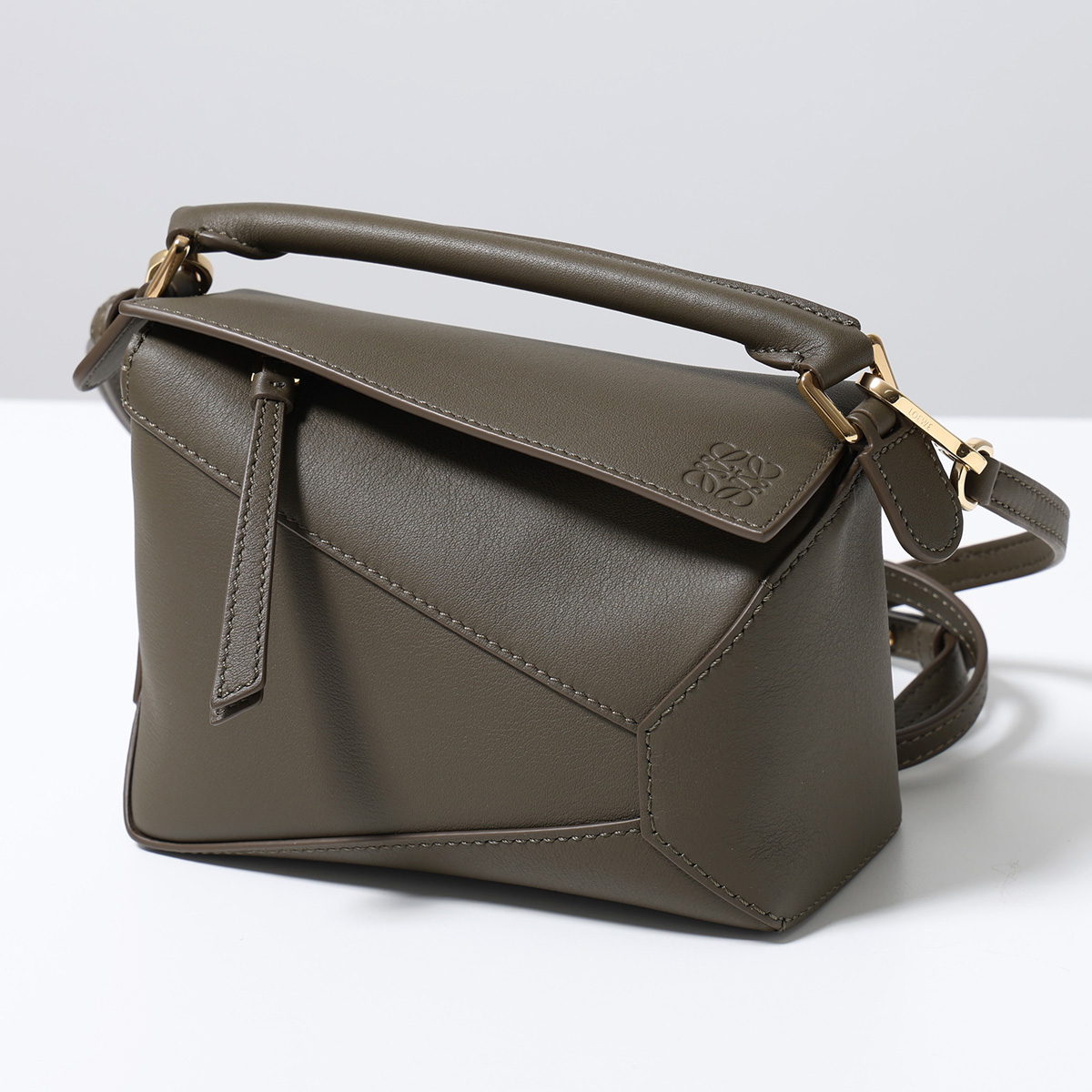 ロエベ パズルバッグ ショルダーのおすすめ人気商品一覧 通販 - Yahoo