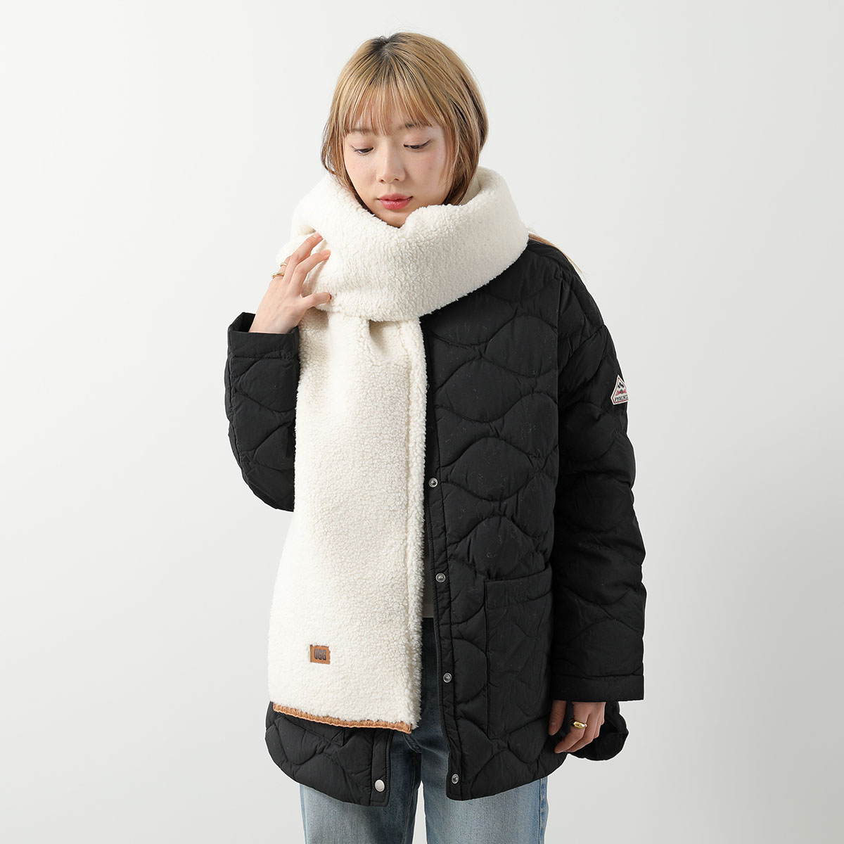新品☆タグ付 大判 UGG アグ マフラー ストール 黒 ブラック UGG（アグ） マフラー W SHERPA OVERSIZED SCARF シェルパ オーバー