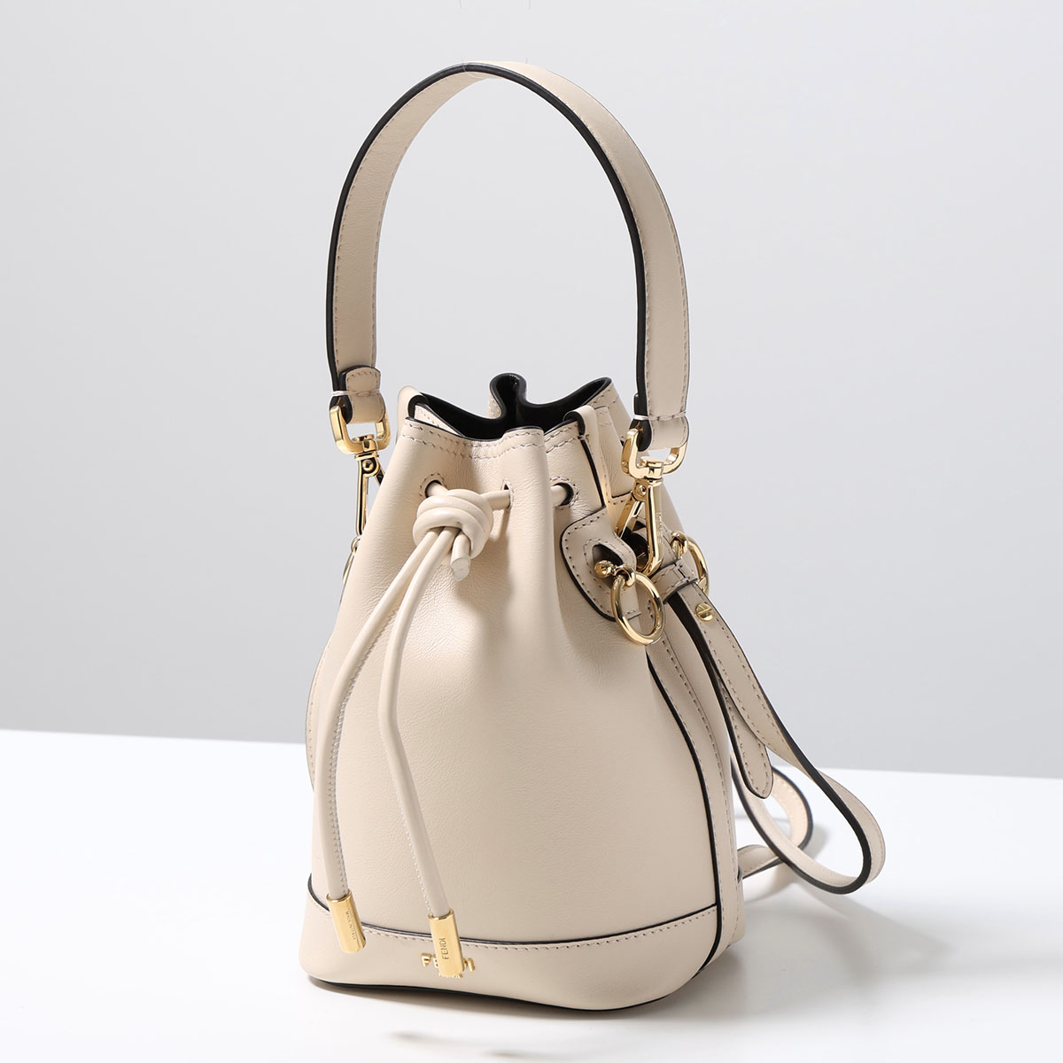 FENDI（フェンディ） ショルダーバッグ MON TRESOR モントレゾール